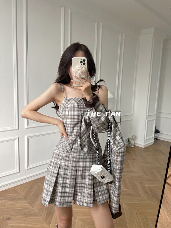New year in early spring! [the fan] Vintage Plaid Dress + fashion coat set 6923# zxx