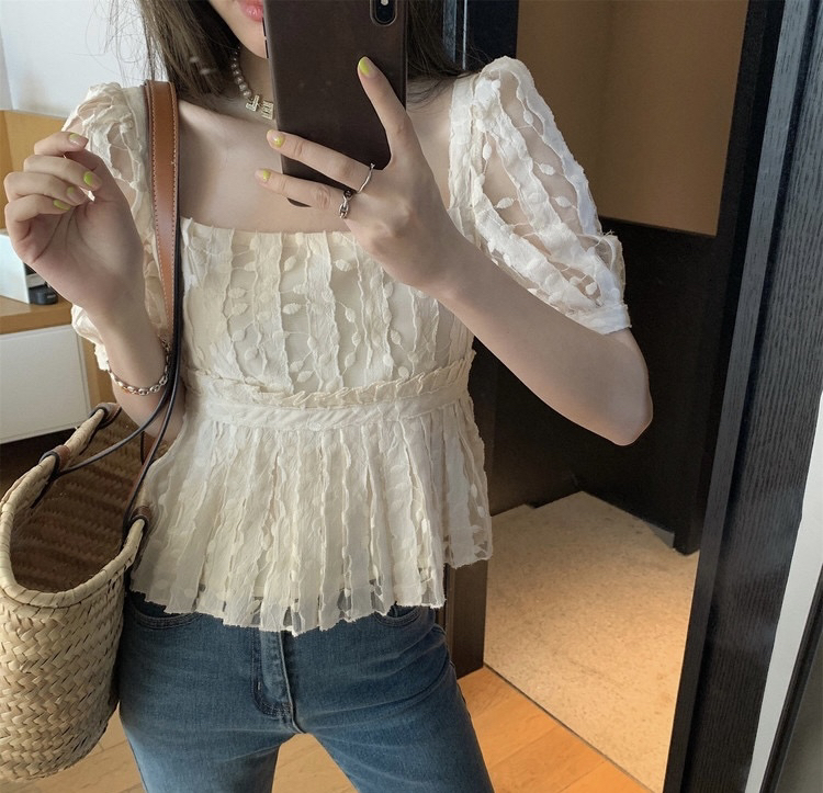 初夏上新!【阿曼達】法式方領花瓣減齡小衫  9227#  PCZ