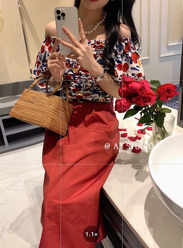[ay studio] Korean version of Lady Fang Lingling wearing two floral blouses (only selling blouses) 66877# zxx