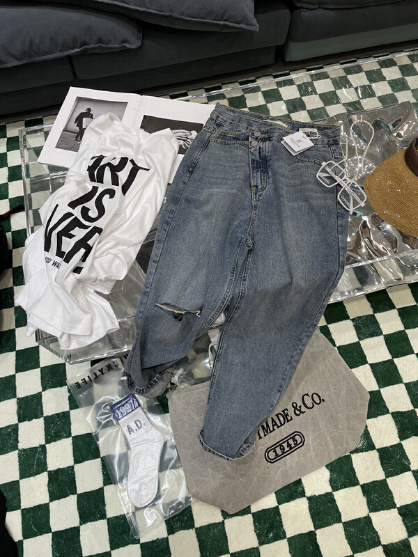[bobo1972] fashion diagonal button pierced jeans cl226289# ozq