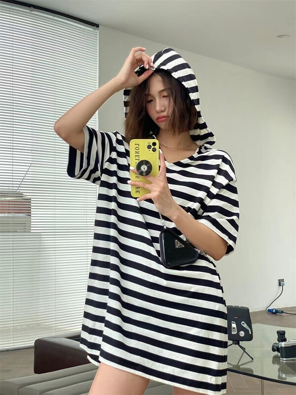 [black + white] stripe hooded Pullover short sleeve T-shirt 2s02890u# lwy