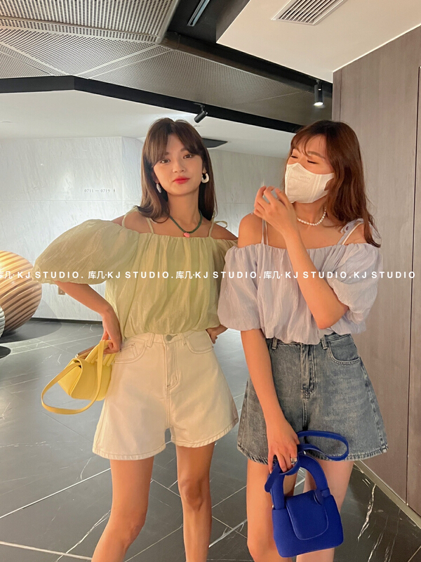 New in early summer! [kJ] Korean version wrinkled Chiffon bandage off shoulder one-line collar shirt 3272# zxl