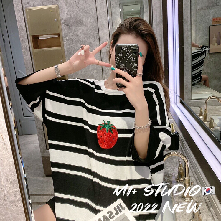 [Mi +] embroidered strawberry stripe sweater 2113# ozq