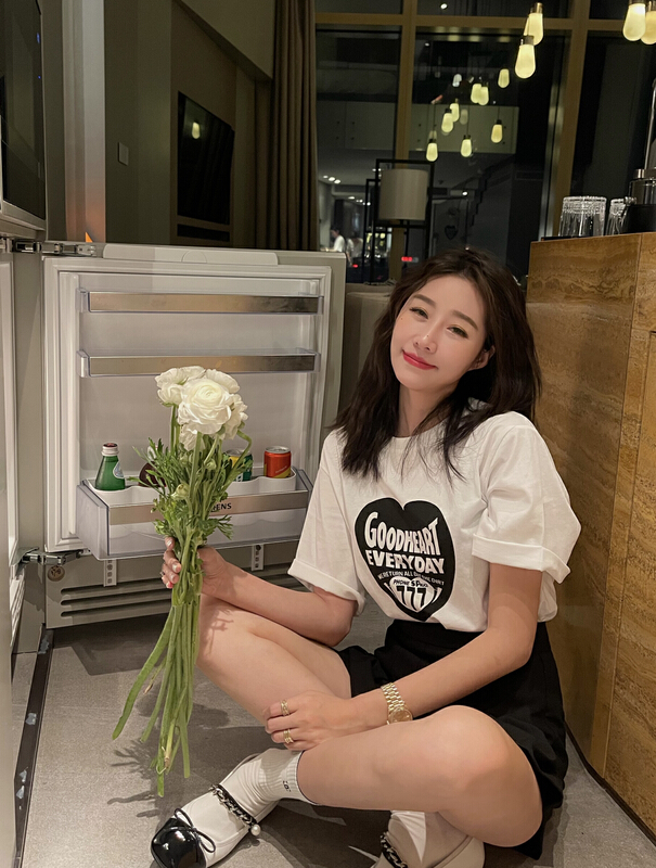 New in early summer! [t-too] love leak back versatile printed short sleeve T-shirt 882929# LSL
