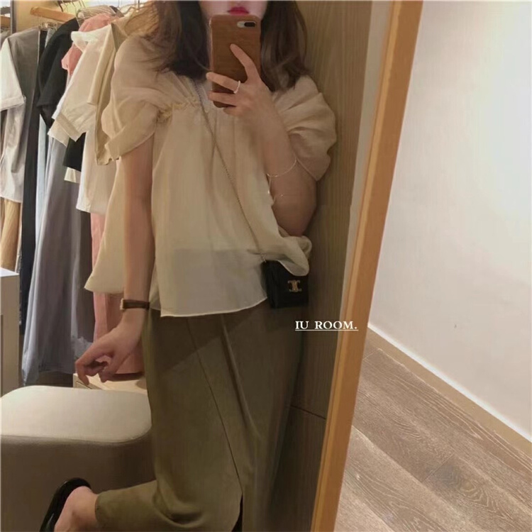 New in early summer! [IU room] simple solid color bubble sleeve shirt 11-8266# XYY