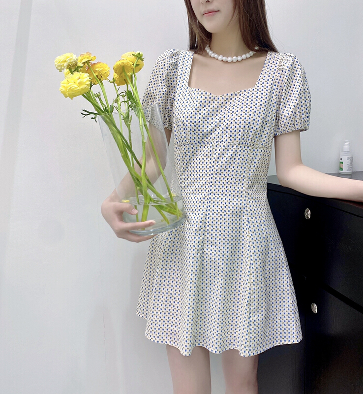 New in early summer! [BL Bertie Leah] floral square neck simple and comfortable dress 23280# XYJ