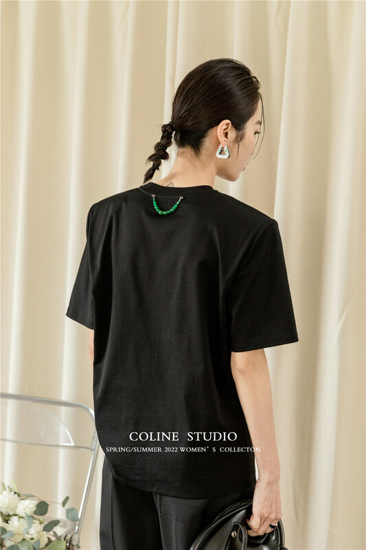 New in early summer! [Coline] simple solid color round neck Pullover short sleeve T-shirt (with detachable chain) c2113a# hyy