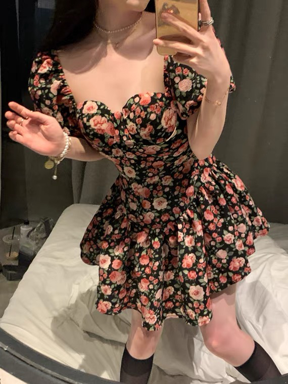 New in early summer! [L.L studio] Korean style square neck rose floral waist dress 7490# PCZ
