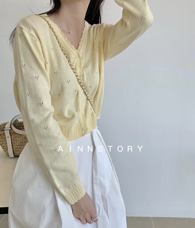 New year in early spring! [ainnstory] simple solid color V-neck single breasted sweater 186# HBx