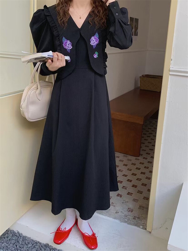 New year in early spring! [Mimosa] Korean embroidered large lapel waist closing dress 1063# hjy
