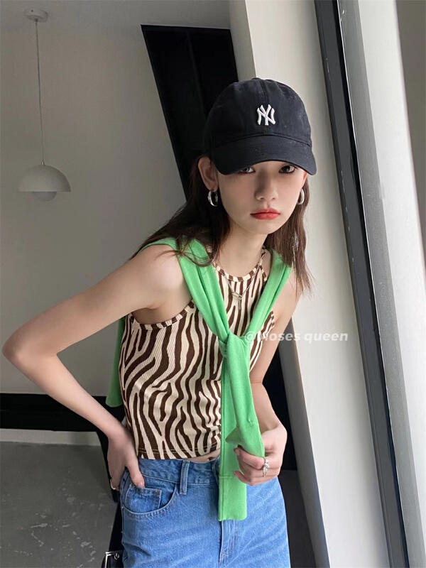 goods in stock! New in early summer! [moss queen] simple zebra versatile vest / sling 50108# XYY