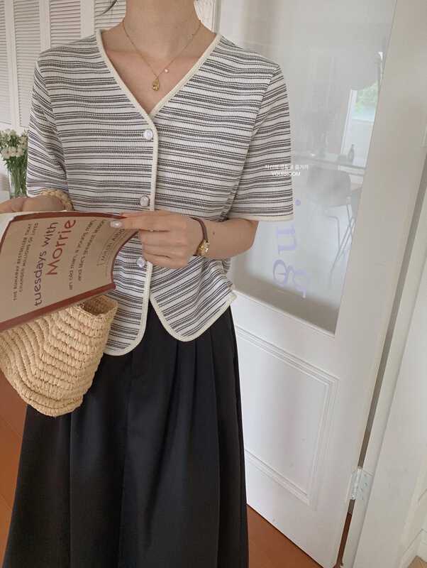 goods in stock! [your room] Korean striped short sleeved knitted cardigan 538# cqw