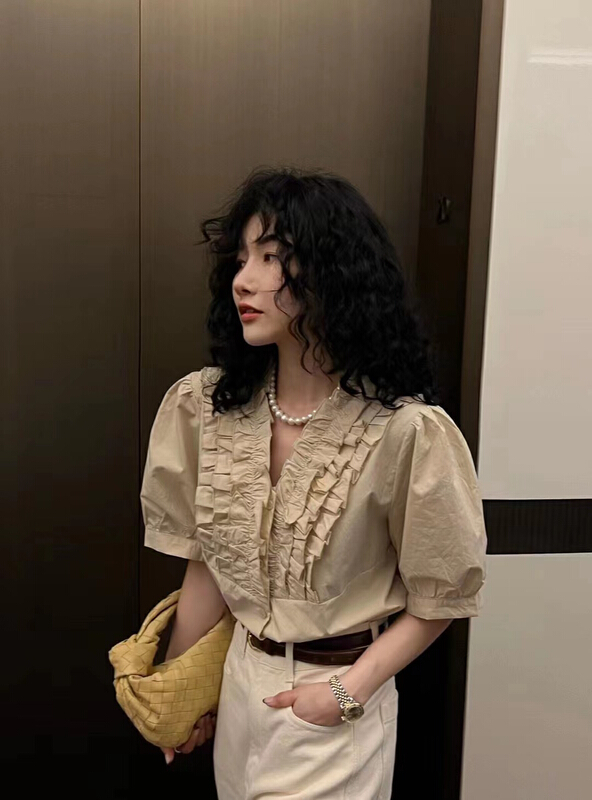 goods in stock! New in early summer! [TZM] design sense lace solid color versatile shirt (shirts only) 9991# LSW