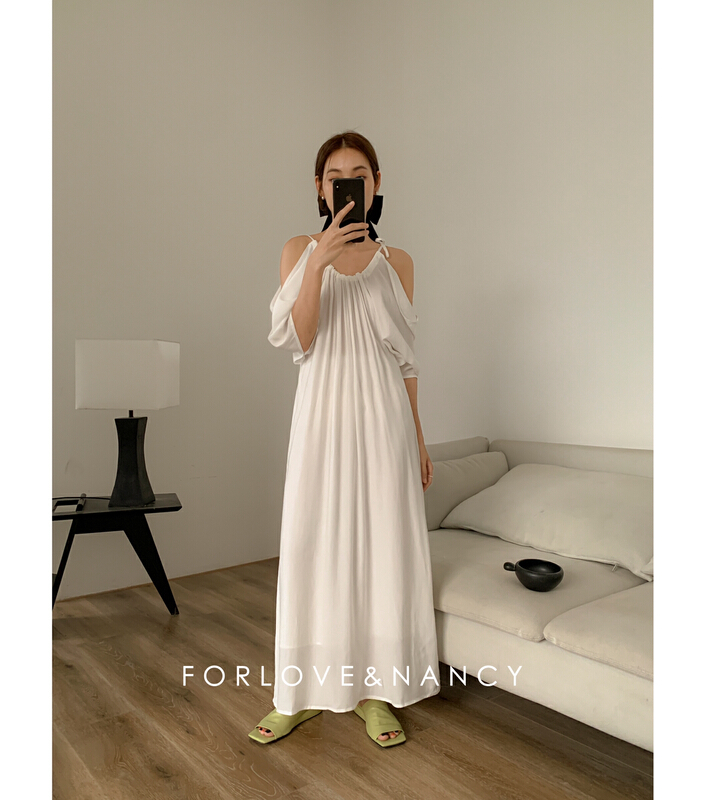 [FN] Korean version simple slim fitting U-neck dress (with detachable shoulder strap and detachable lining in the same color) nb2la4239n# cqw