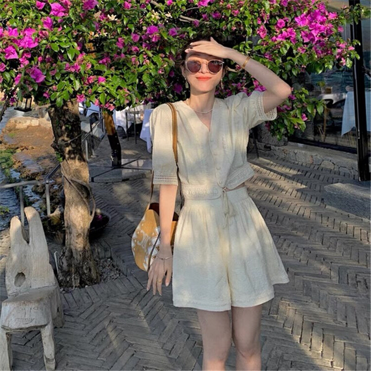 [jun.t] design sense niche French shorts + temperament sweet Lace Chiffon Top Set 5741# PCZ
