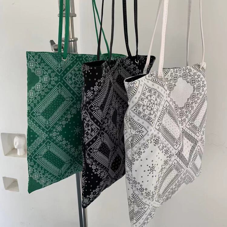 Original price 28.00! [double C] fashion pattern printed chiffon shoulder bag 2033# CYQ