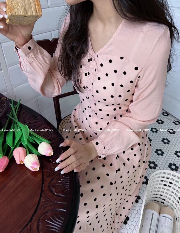 Early spring! [Mina] V-neck single breasted polka dot dress 6816# HBx