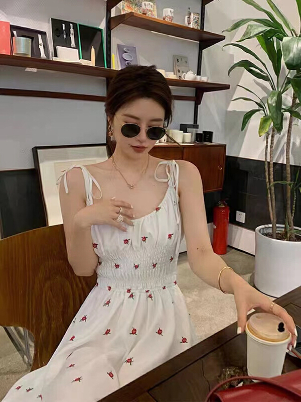 New year in early spring! [are studio] French lace up bow broken flower long dress 9275# jhy