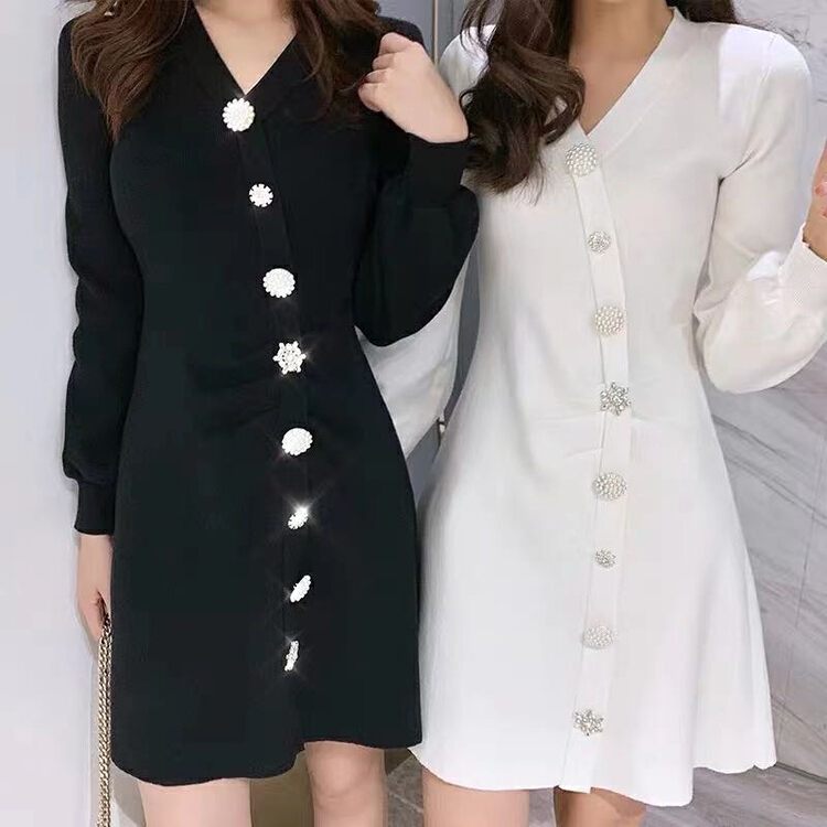 New year in early spring! [Hello] elegant V-neck button dress y6362# jhy
