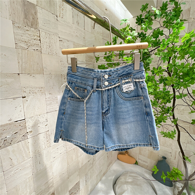 goods in stock! New in early summer! [CC] high waist and thin versatile denim shorts (with chain) 81000# XYJ