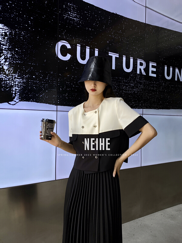 New in early summer! [neihe] xiaoxiangfeng color matching heavy industry design shirt 22170# zxx