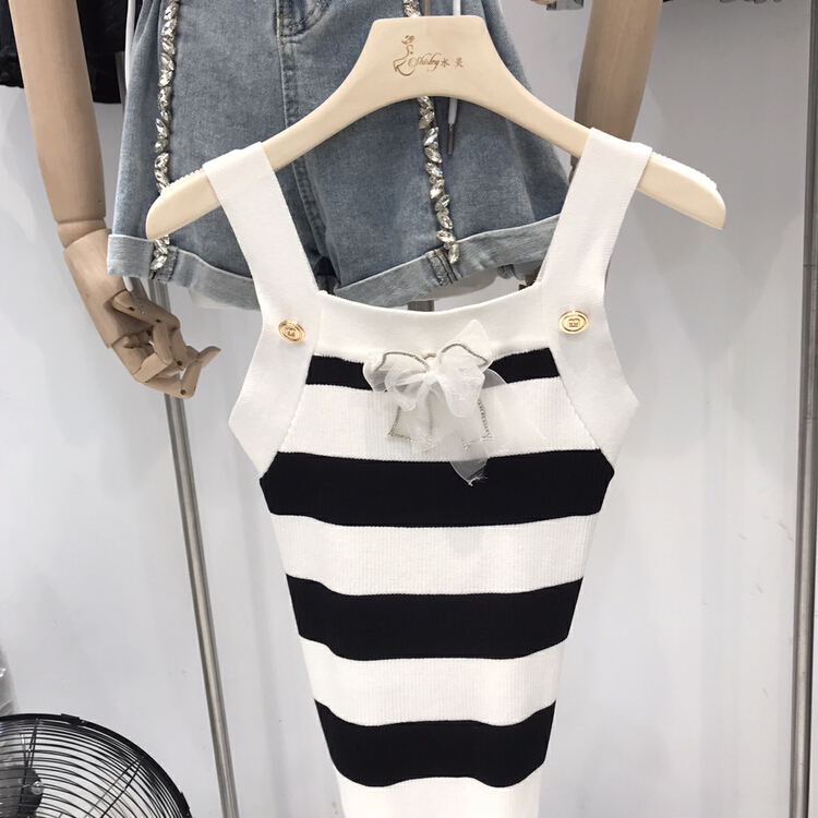[Danling] black and white striped bow knit (with detachable bow) 0939# PCZ