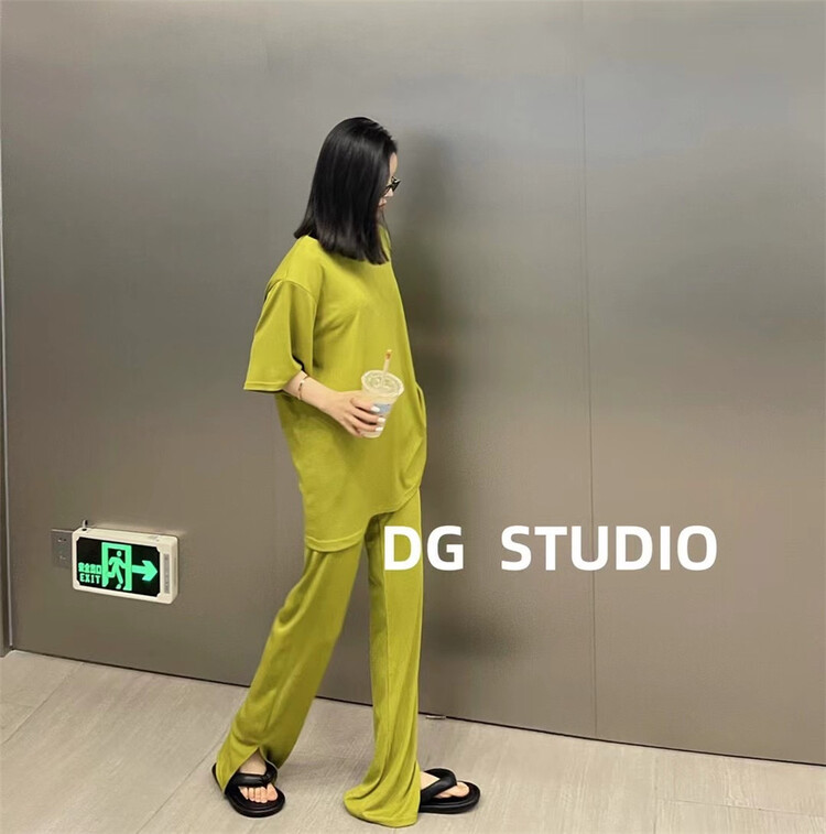 goods in stock! [DG] solid color loose short sleeve T-shirt + versatile casual pants two piece suit 8073# XJ