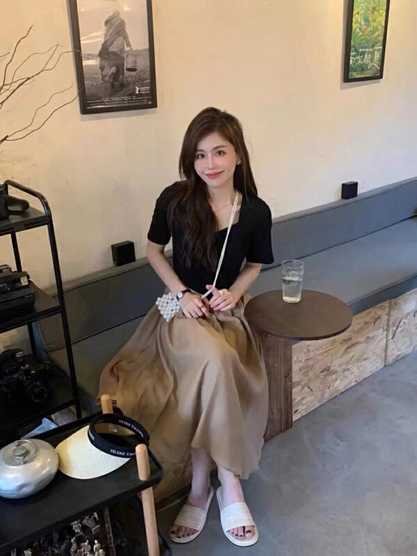 goods in stock! [Kiki studio] French retro temperament elegant color blocking thin dress 5840# hjy