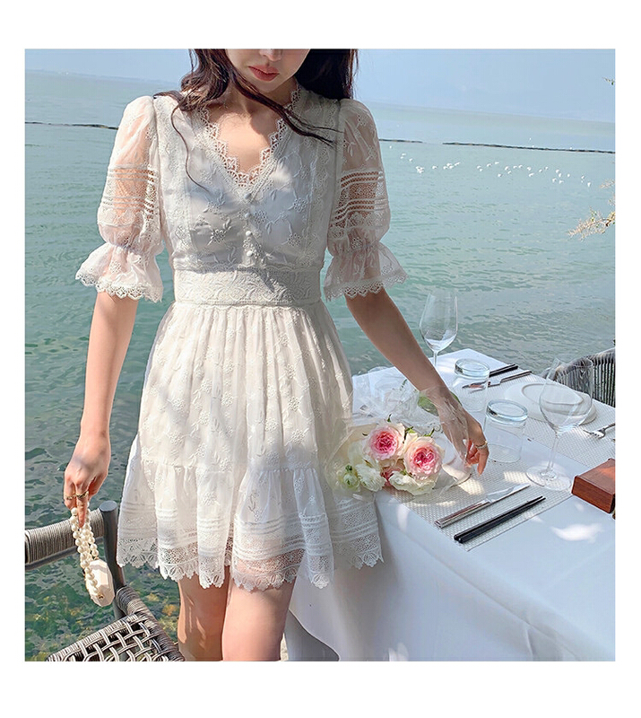 New in early summer! [Huaxi] V-neck lace fairy gentle hollow out dress 8903# PCZ