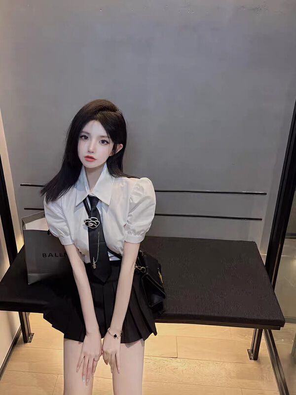 [Doudou family] Korean style clean shirt + high waist pleated skirt suit (with tie and brooch) 88331# CLS