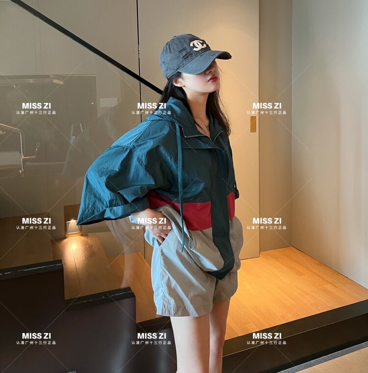 [miss Zi] personalized color blocking hooded sunscreen shirt + casual shorts two piece suit 2389# cqw