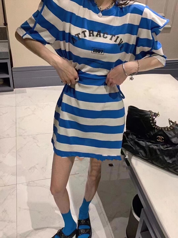 [Korean C family] Korean striped letter printed drawstring dress 9477\pcz