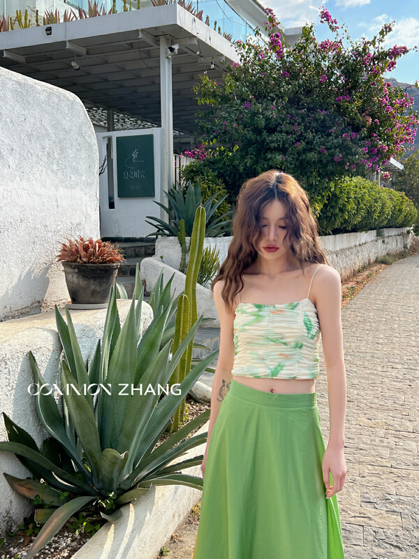 goods in stock! New in early summer! [CZ Zhang] fashion temperament short vest / sling 62322# XYJ