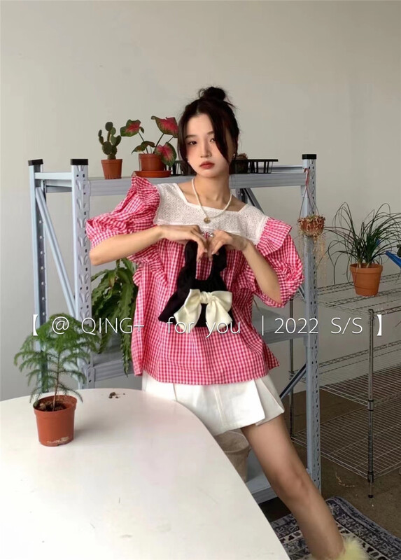 New in early summer! [qingqingjia] Korean lace stitched Plaid blouse 2041# XYY