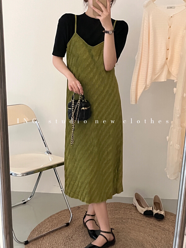 goods in stock! New year in early spring! [ing] simple and versatile slim textured velvet suspender dress 6823# ZSY