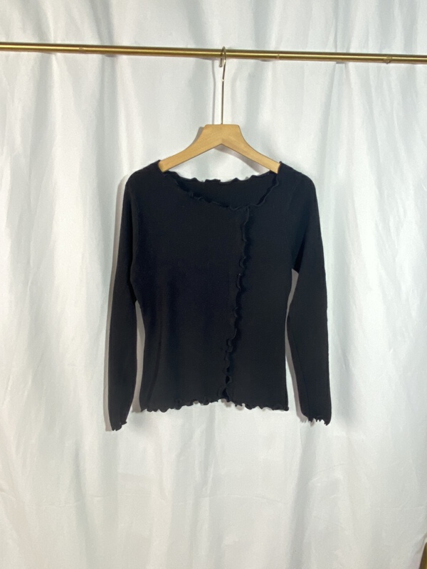 New in early summer! [Yi show shop] V-neck simple and slim shirt 1011# Cl