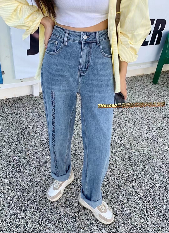 New year in early spring! [T.H] Korean alphabet printed versatile jeans 81060# LSW
