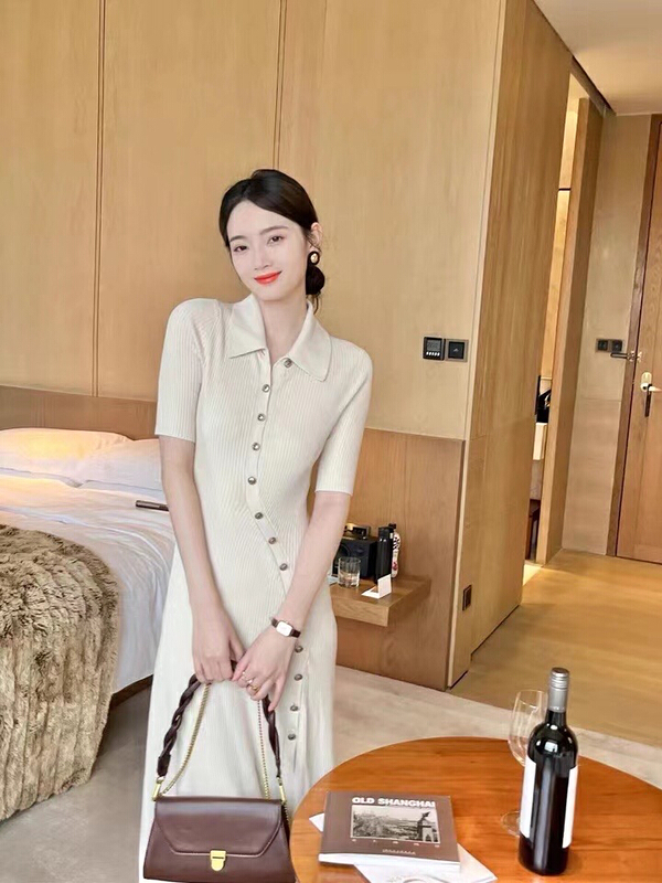 [uone] gentle temperament beveled button slit dress 17120# LSL