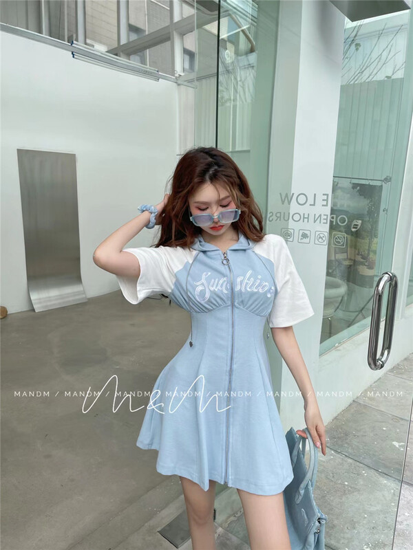 goods in stock! New year in early spring! [M & M] casual embroidery letter zipper short sleeve Hooded Dress 16081-1# PCZ