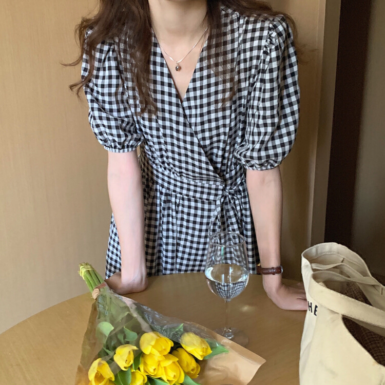[timely rain] Korean style ins French Vintage lattice temperament design sense V-neck dress 66635# WPL