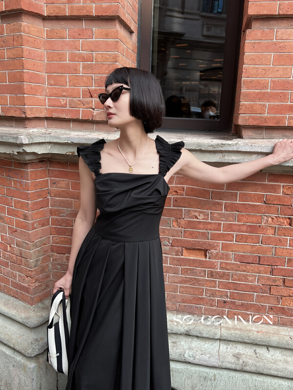 [so common] temperament pleated suspender dress 62073# XYJ