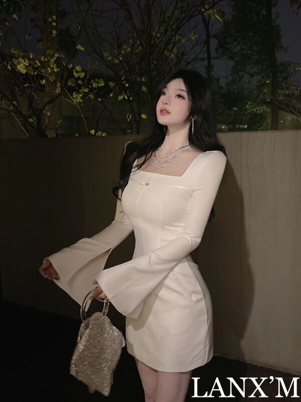 New year in early spring! [lanxm] square neckline bow dress 18006# JJ