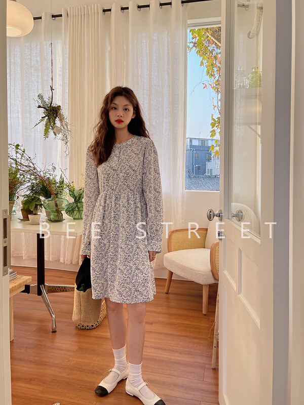New year in early spring! [bee Street] Korean small broken flower ins style single breasted Pullover dress 345-1# jhy