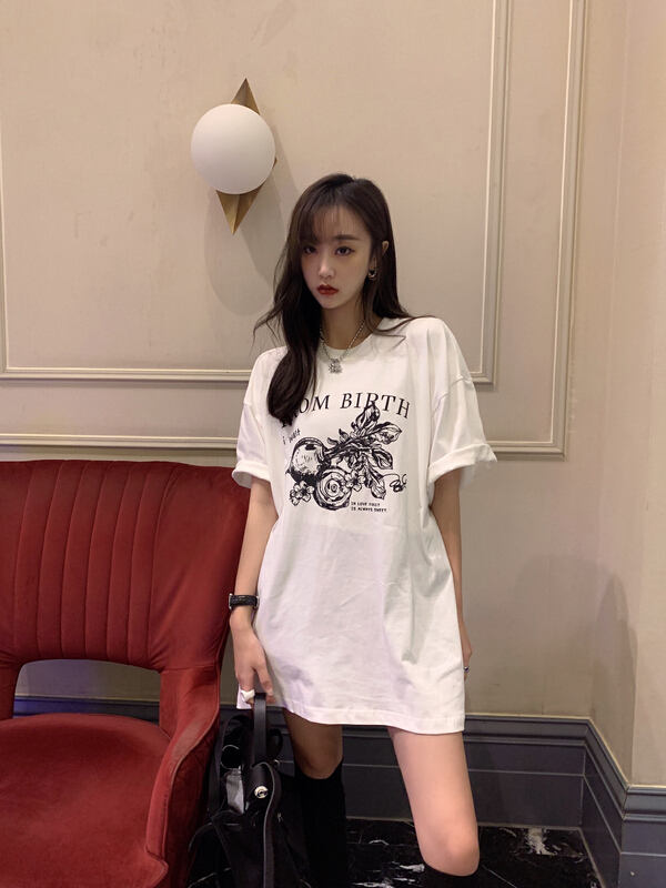 New year in early spring! [Vanessa Vanessa] small flower pattern simple medium long short sleeve T-shirt t13# ozq