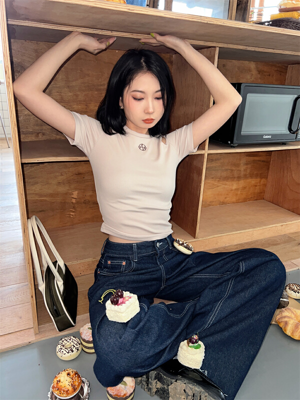 New in early summer! [ecru] Korean minority personalized hollow out short sleeve T-shirt 13519# zxl