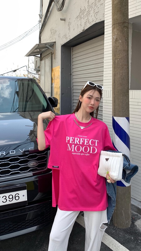 New in early summer! [our] Korean fashion design letter printed short sleeved T-shirt (chain not detachable) 8873# LSW