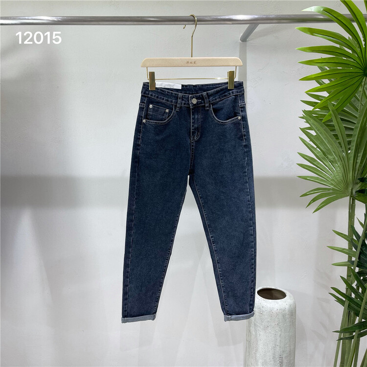 New year in early spring! [wild squirrel] simple solid color versatile legged jeans 12015# ZZL