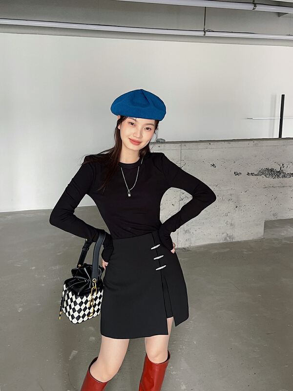 [DS] Korean versatile simple long sleeve T-shirt (with removable chain) 51800# XYJ