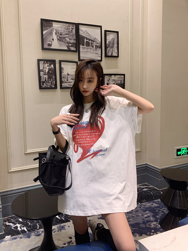New year in early spring! [Vanessa Vanessa] missing love letter short sleeve T-shirt t12# ozq