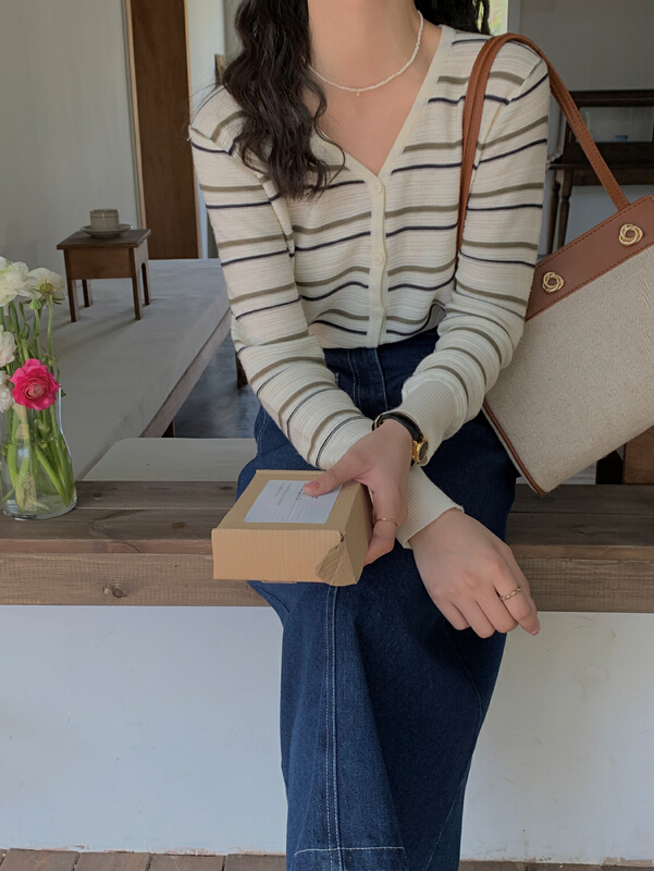 goods in stock! New year in early spring! [ISO Korean] French Vintage stripe comfortable sweater 1310# hjy